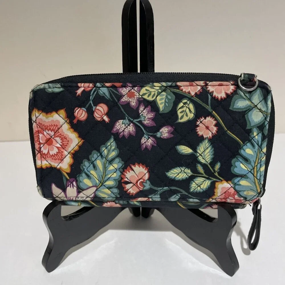 Vera Bradley Iconic Wallet Organizer Vines Floral Retired Pattern RFID Preppy